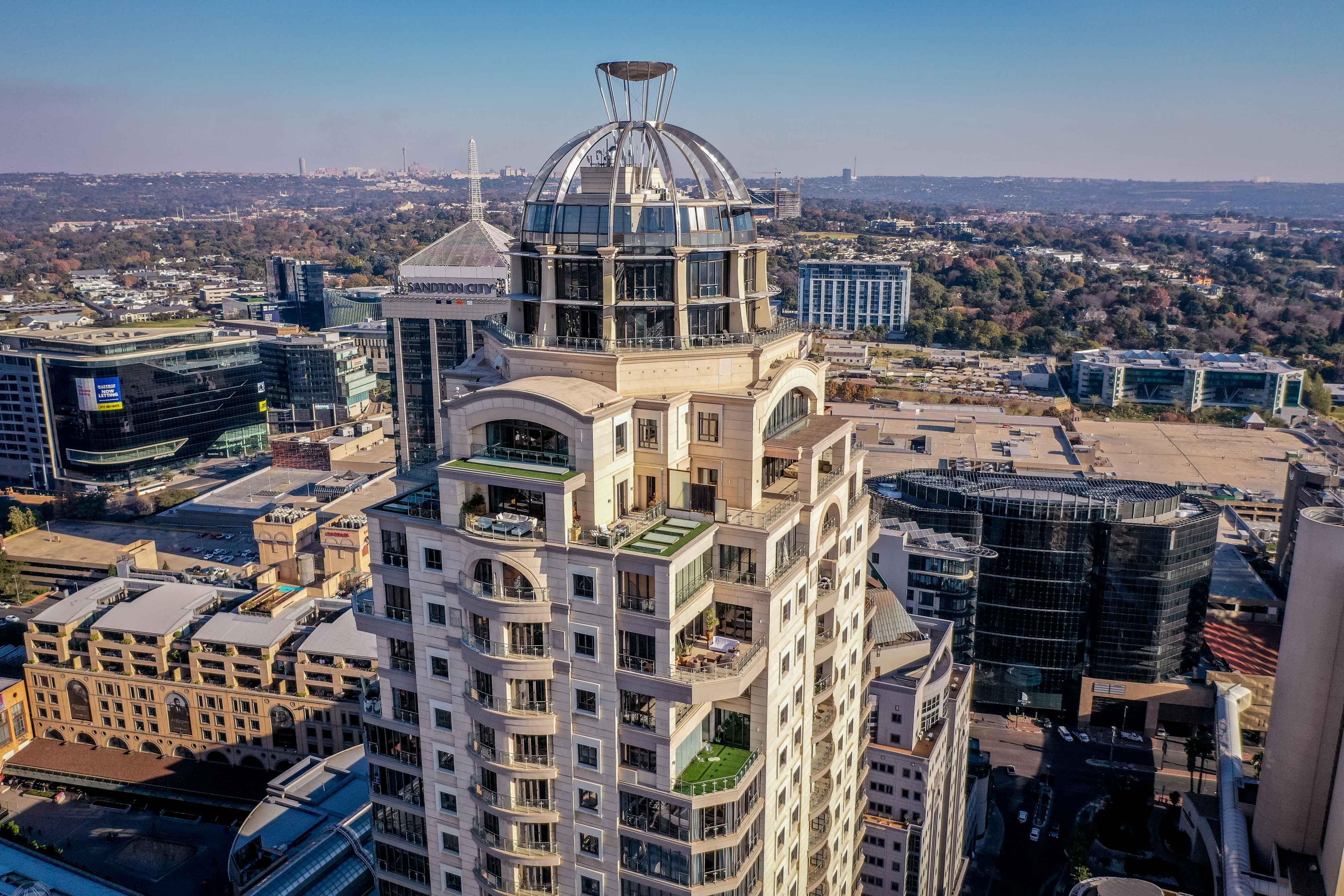 The Michelangelo Towers Hotel Sandton Exterior photo